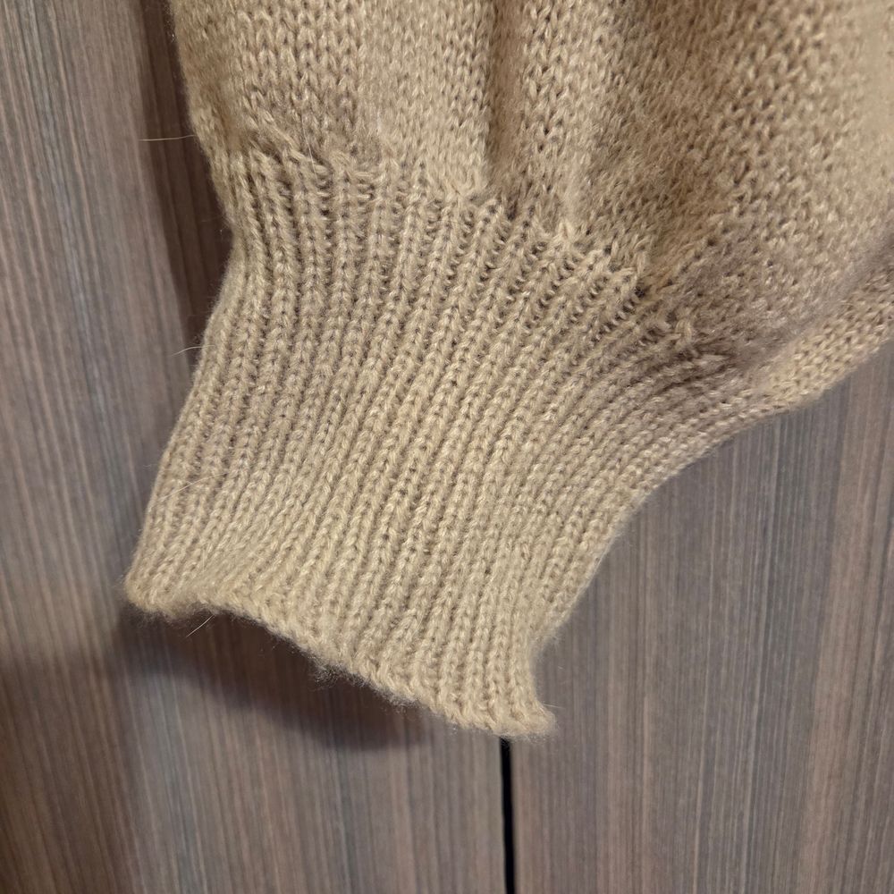Beige Floral Sweater - Picture 5 of 5